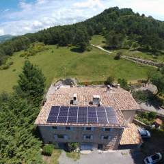 Installation de panneaux photovoltaques  Brenon dans le Haut Var